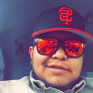 Meet your Posher, Derwin